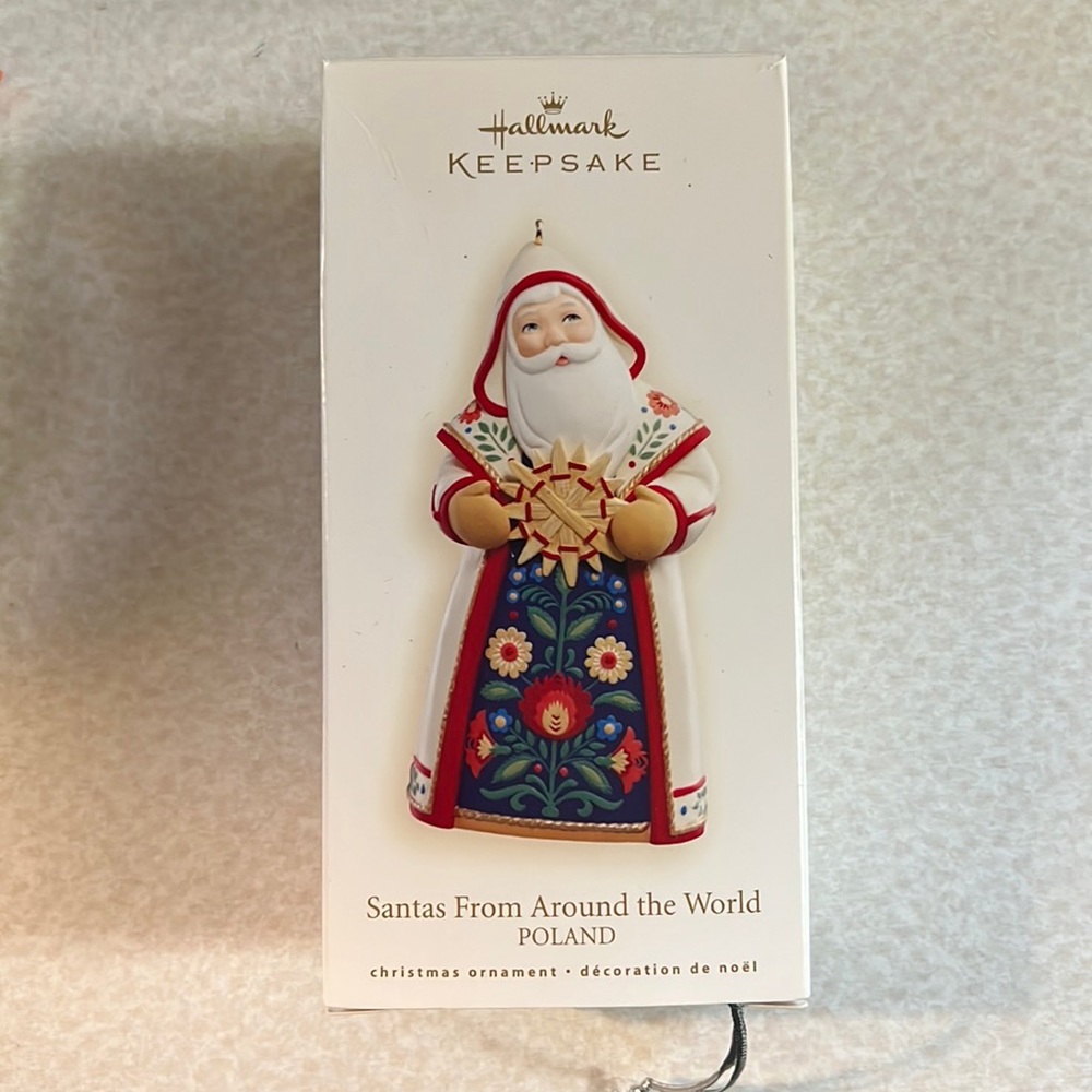 Hallmark Santas Around the World 2007 Poland. Excellent Condition in box.